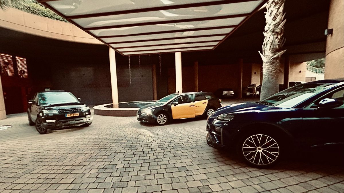 Barcelona taxi and cars in Spain – taxi near me service